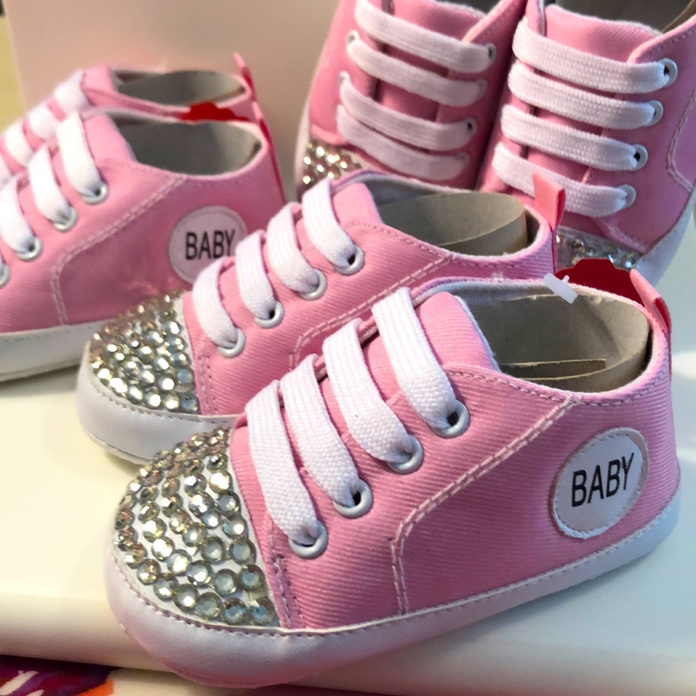 NWOT Baby Toddler Lace Up Tie Sparkle Shoes